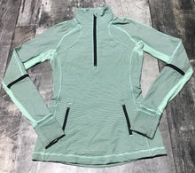 Load image into Gallery viewer, lululemon mint green/black half zip long sleeve - Hers size 4

