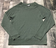Load image into Gallery viewer, TNA green longsleeve top - Hers size S
