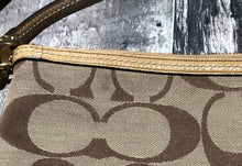 Load image into Gallery viewer, Coach brown/tan large purse

