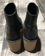 Load image into Gallery viewer, Dolce Vita black/beige heel bootie - Hers size 6.5
