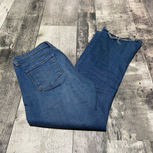 Load image into Gallery viewer, J Brand blue jeans - Hers size 27
