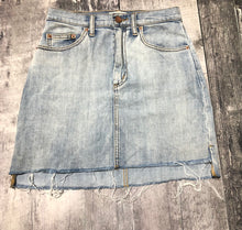 Load image into Gallery viewer, Wilfred Free light blue denim skirt - Hers size 2
