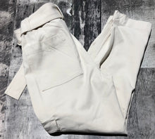 Load image into Gallery viewer, Banana Republic cream high rise trousers- Hers size 0s
