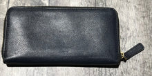 Load image into Gallery viewer, Fossil navy wallet
