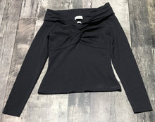 Load image into Gallery viewer, Contour Aritzia black off the shoulder long sleeve - Hers size M
