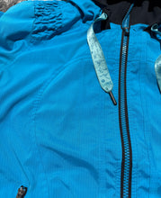 Load image into Gallery viewer, lululemon blue/black light jacket - Hers size 6
