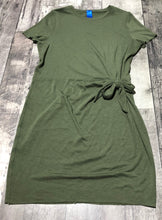 Load image into Gallery viewer, Kit + Ace green dress - Hers size M
