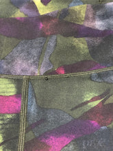 Load image into Gallery viewer, lululemon black/purple/green leggings - Hers size 6
