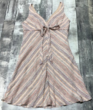 Load image into Gallery viewer, BCBG cream/pink/red dress - Hers size 6
