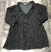 Load image into Gallery viewer, Wilfred Free black/blue long sleeve dress - Hers size M
