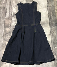Load image into Gallery viewer, Banana Republic dark blue denim dress - Hers size 6 Tall
