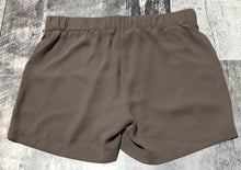 Load image into Gallery viewer, BCBG brown mid rise shorts - Hers size XS

