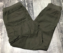 Load image into Gallery viewer, Community green mid rise pants - Hers size L
