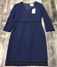 Load image into Gallery viewer, Hugo Boss navy 3/4 sleeve dress - Hers size 4
