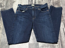 Load image into Gallery viewer, Citizens of Humanity dark blue mid rise jeans - Hers size 29
