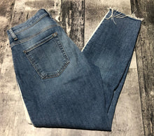 Load image into Gallery viewer, 7 for all mankind blue/white ankle skinny jeans - Hers size 28
