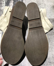 Load image into Gallery viewer, Miz Mooz cream sandal wedge - Hers size 42
