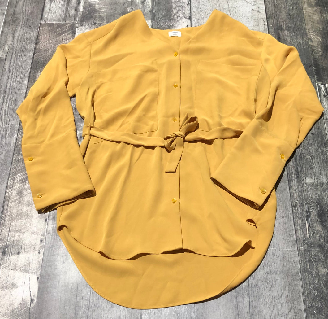 Wilfred yellow button up blouse - Hers size XXS
