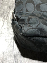 Load image into Gallery viewer, Coach black medium size purse
