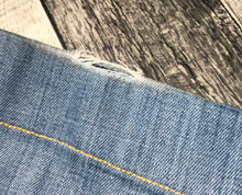 Load image into Gallery viewer, Hudson light blue mid rise flare jeans - Hers size 27
