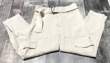 Load image into Gallery viewer, Banana Republic cream high rise trousers- Hers size 0s
