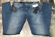 Load image into Gallery viewer, Mavi blue low rise skinny jeans - Hers size 29
