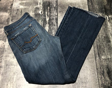 Load image into Gallery viewer, 7 for all mankind blue low rise bootcut jeans - Hers size 28

