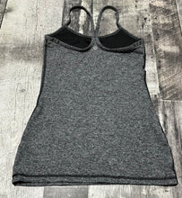 Load image into Gallery viewer, Lululemon grey tank top - Hers size 4
