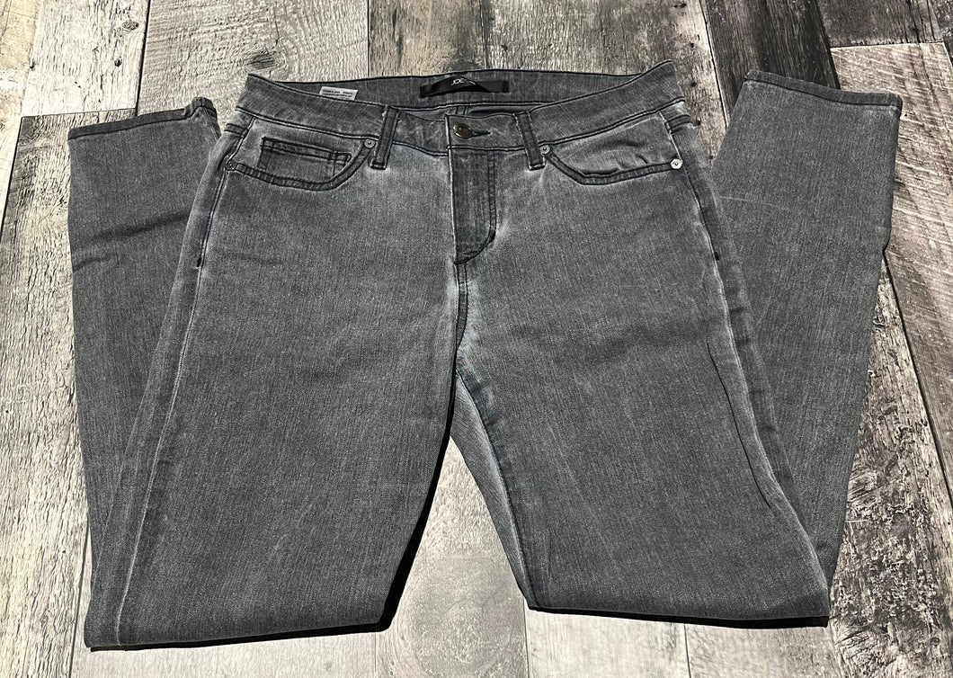 Joe’s grey skinny jeans - Hers size 27