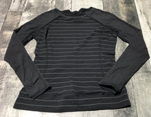Load image into Gallery viewer, lululemon black/white long sleeve top - Hers size approx L
