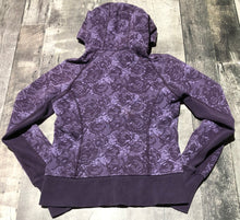 Load image into Gallery viewer, lululemon purple zip up hoodie - Hers size 4
