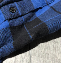 Load image into Gallery viewer, Wilfred Free black/blue button up plaid shirt - Hers size 1
