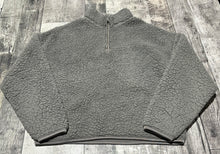 Load image into Gallery viewer, Twik grey sweater - Hers size M
