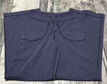 Load image into Gallery viewer, lululemon purple wide leg yoga pants - Hers size 2
