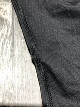 Load image into Gallery viewer, lululemon black/red/purple capri leggings - Hers size 4
