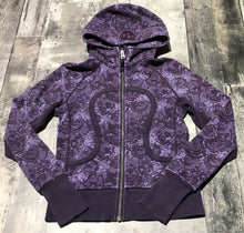 Load image into Gallery viewer, lululemon purple zip up hoodie - Hers size 4

