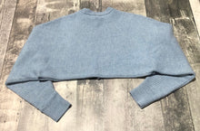 Load image into Gallery viewer, Wilfred Free light blue super crop sweater - Hers size 1
