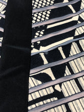 Load image into Gallery viewer, Joseph Ribkoff black/cream dress - Hers size 12

