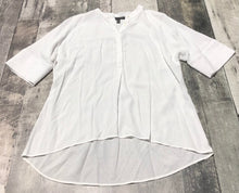 Load image into Gallery viewer, Banana Republic white sheer half sleeve blouse - Hers size XS

