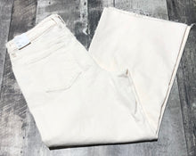 Load image into Gallery viewer, Mango cream mid rise wide leg jeans - Hers size 12
