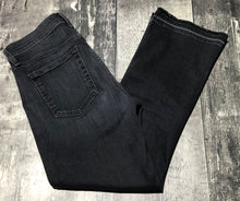 Load image into Gallery viewer, 7 for all mankind black high rise jeans - Hers size 27
