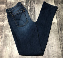 Load image into Gallery viewer, Joe’s blue slim mid rise jeans - Hers size 26
