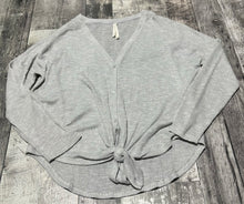 Load image into Gallery viewer, Babaton grey knit sweater - Hers size M
