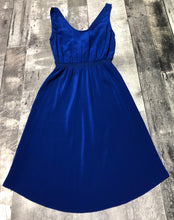 Load image into Gallery viewer, Wilfred blue 100% silk dress - Hers size XXS
