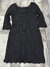 Load image into Gallery viewer, Babaton black lace dress - Hers size 6
