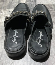 Load image into Gallery viewer, Free People black mule - Hers size 38
