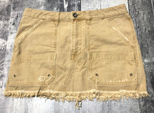 Load image into Gallery viewer, Free People brown mini skirt - Hers size 30
