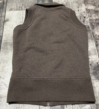 Load image into Gallery viewer, Nike brown vest - Hers size XS
