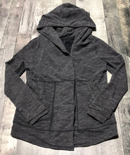 Load image into Gallery viewer, lululemon grey button up hoodie - Hers size 6
