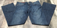 Load image into Gallery viewer, Mavi blue low rise bootcut jeans - Hers size 29
